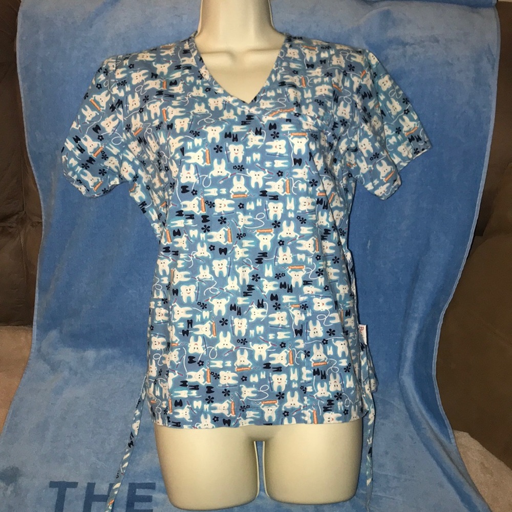 Peaches XS molar 🦷 toothpaste scrub top blue